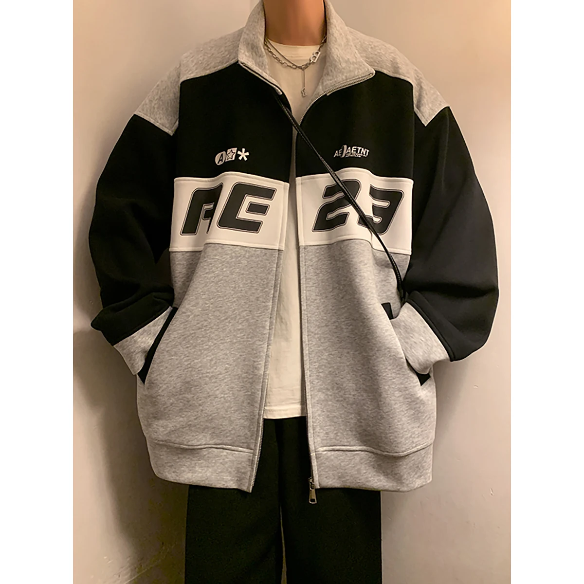 Teenage Spring Autumn Jaet Men's American Retro Patchwork Motorcycle Clothes Trendy Loose Haome Stand Collar Top
Teenage Spring Autumn Jaet Men's American Retro Patchwork Motorcycle Clothes Trendy Loose Haome Stand Collar Top