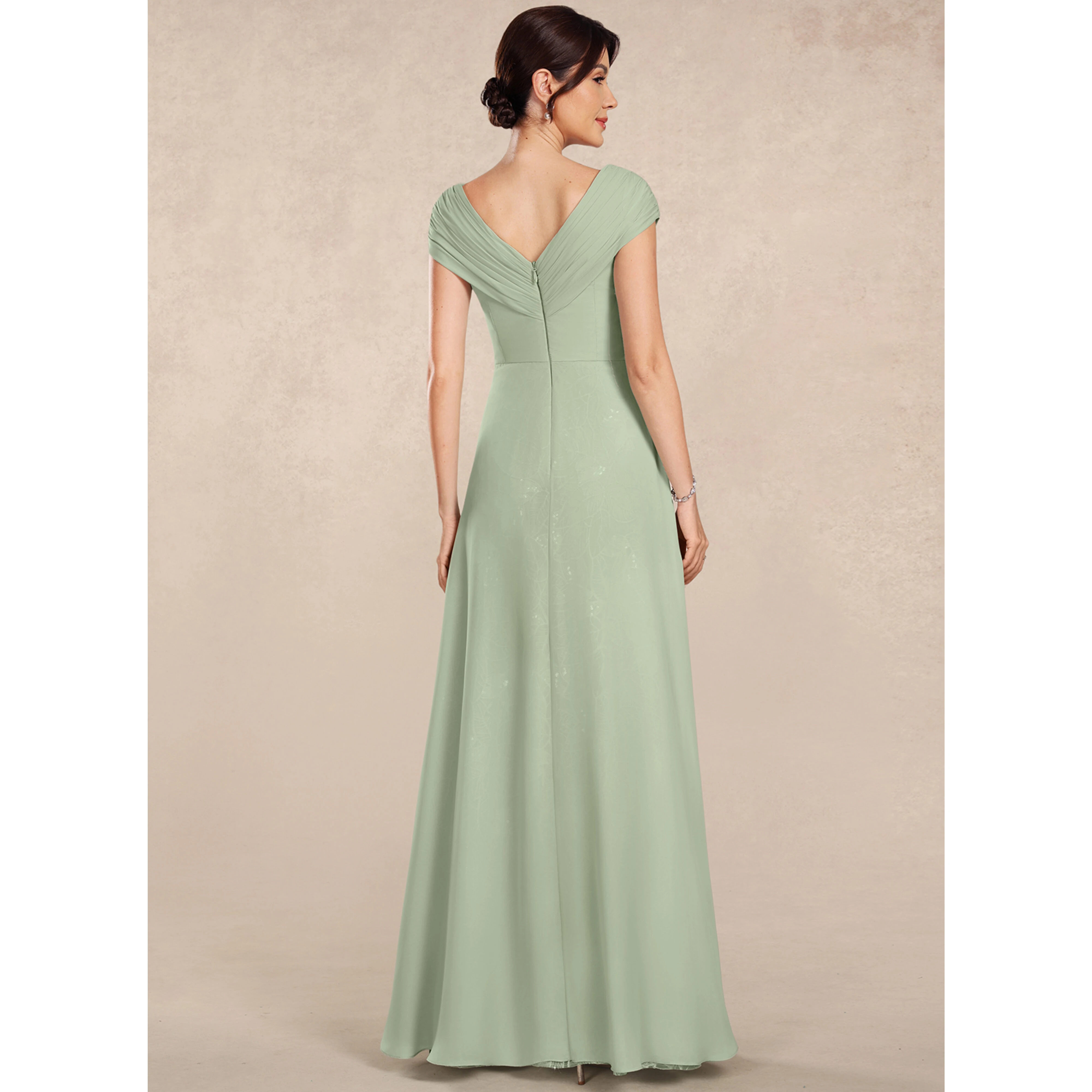 2026 Elegant Sleeveless V-neck Chiffon Mother Of The Bride Dresses A-line Woman Wedding Banquet Formal Party Gown
2026 Elegant Sleeveless V-neck Chiffon Mother Of The Bride Dresses A-line Woman Wedding Banquet Formal Party Gown