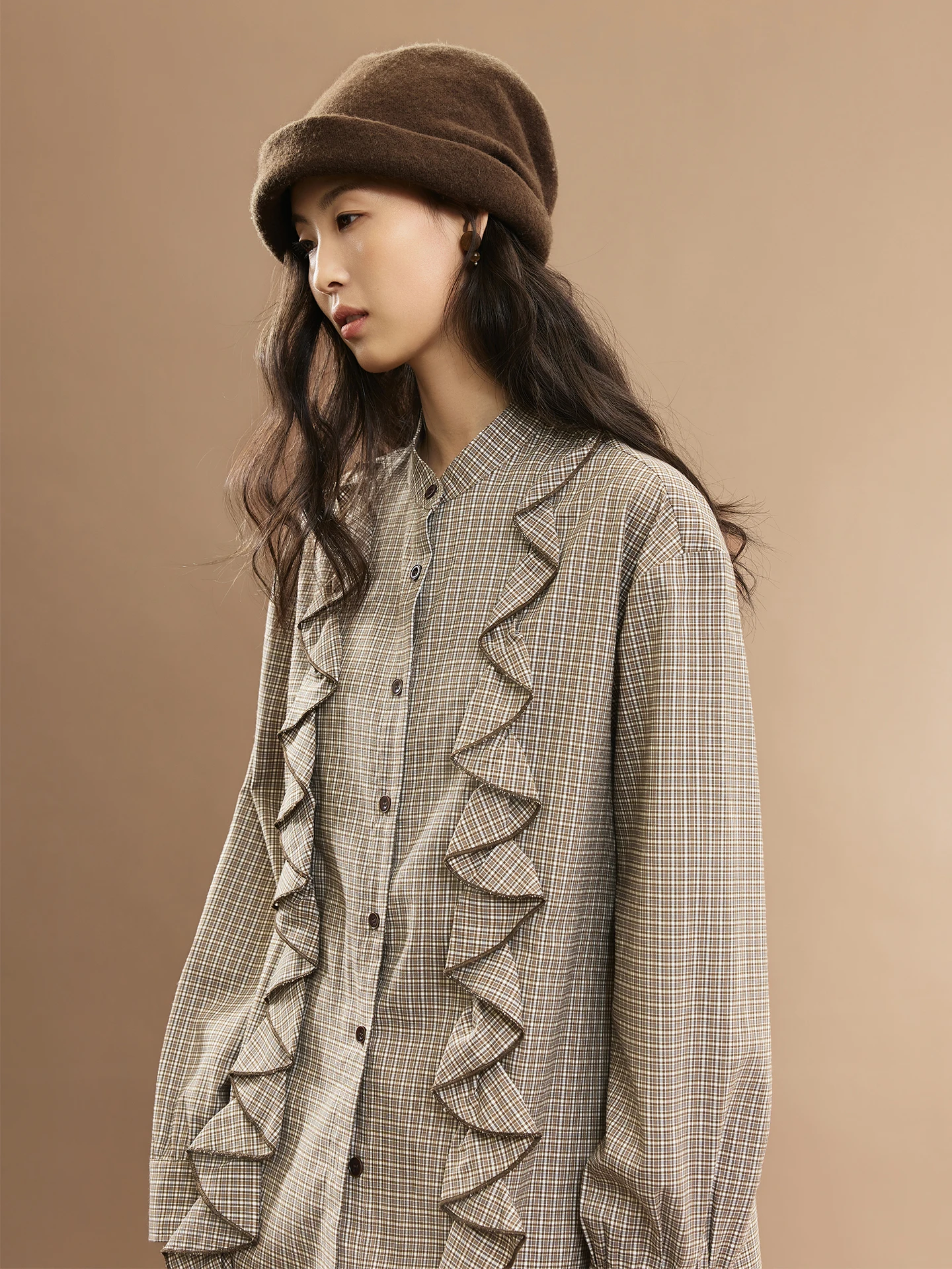 Женская блузка с воротником-стойкой и романтическим многослойным дизайном, французский стиль, из полиэстера, с длинными рукавами
Женская блузка с воротником-стойкой и романтическим многослойным дизайном, французский стиль, из полиэстера, с длинными рукавами