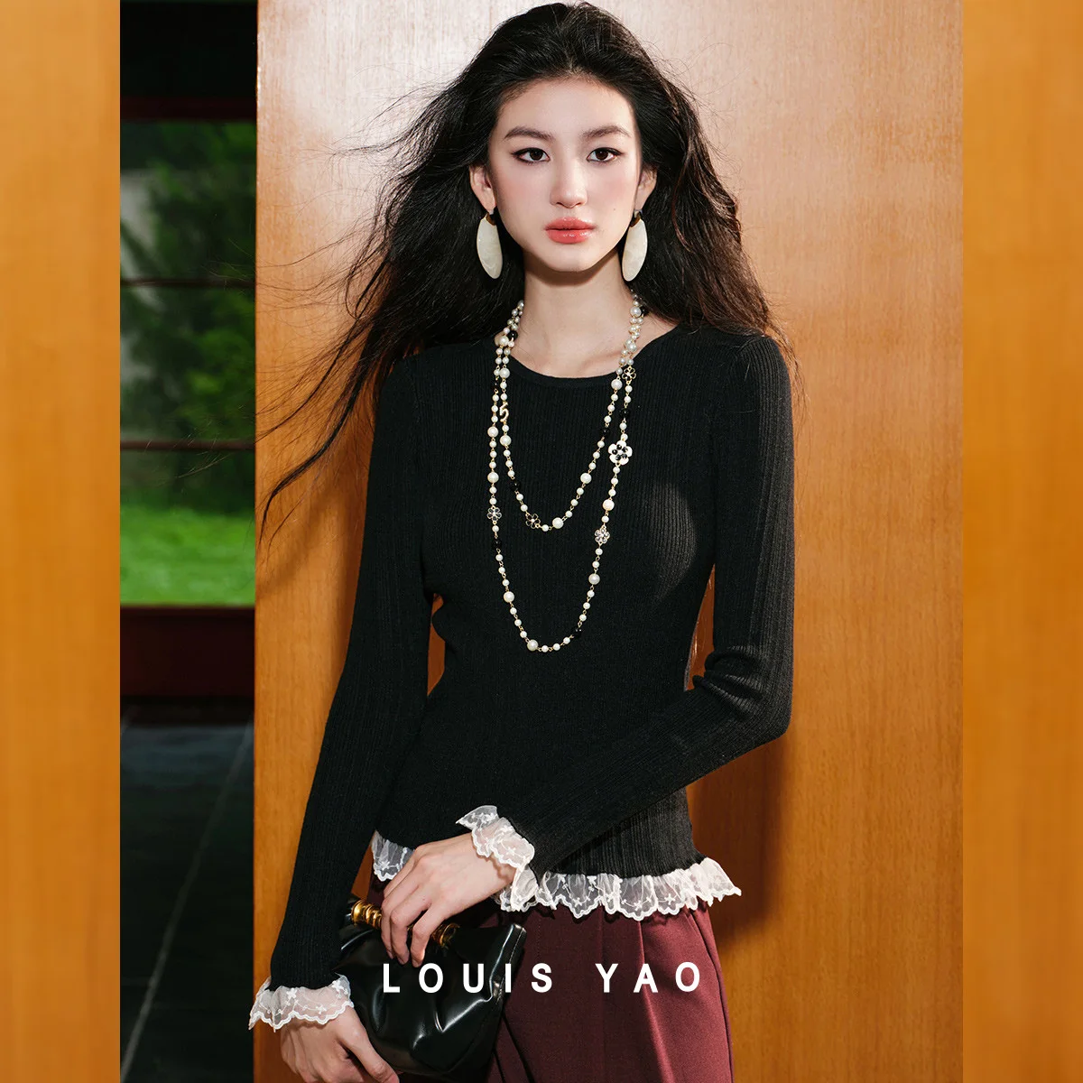 LOUIS YAO Color Contrasting Lace Long Sleeve Knitted Sweater 2025 Autumn Knitwear Spliced Lace Women's Knitted Shirt
LOUIS YAO Color Contrasting Lace Long Sleeve Knitted Sweater 2025 Autumn Knitwear Spliced Lace Women's Knitted Shirt
