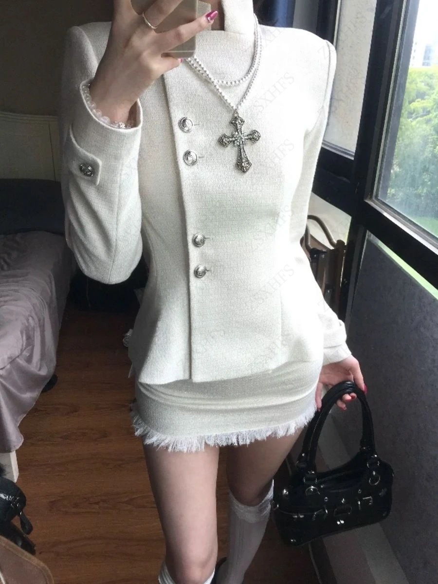 Aesthetic Jacket Women Clothes Eleagnt Streetwear office Lady Button business suit Jacket Slim Top 90s Korea Jackets Coats Suit
Aesthetic Jacket Women Clothes Eleagnt Streetwear office Lady Button business suit Jacket Slim Top 90s Korea Jackets Coats Suit