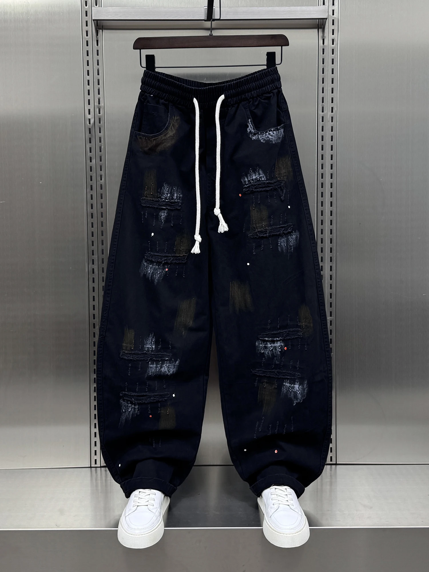 Модная мужская рабочая одежда, брюки с широкими штанинами и ножом, повседневные брюки, осенняя мода, крутая свободная посадка на High Street
Модная мужская рабочая одежда, брюки с широкими штанинами и ножом, повседневные брюки, осенняя мода, крутая свободная посадка на High Street