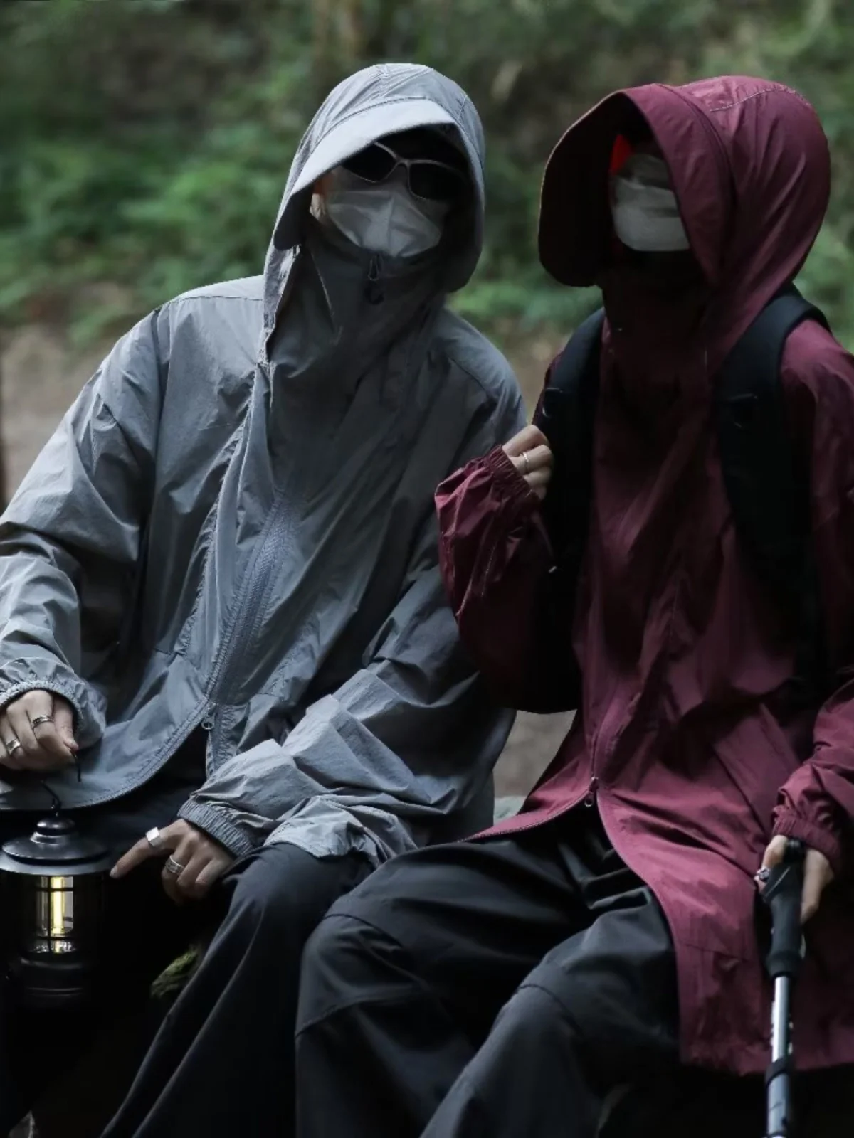 Летняя тонкая мужская ветровка из ледяного шелка для активного отдыха, модная, свободного кроя, с защитой от солнца, дышащая, с капюшоном, низкий уровень пропускания УФ-излучения
Летняя тонкая мужская ветровка из ледяного шелка для активного отдыха, модная, свободного кроя, с защитой от солнца, дышащая, с капюшоном, низкий уровень пропускания УФ-излучения