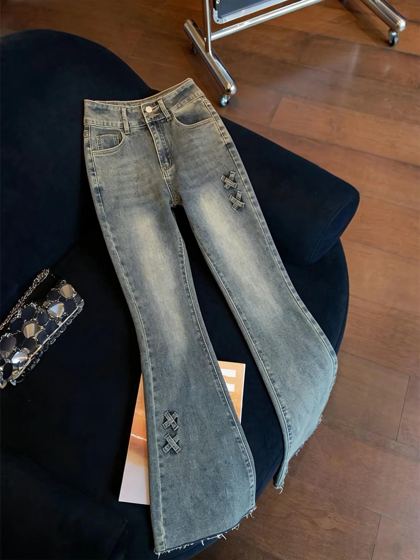 American Style High Waist Slimming Micro Flared Denim Jeans Spring Autumn Korean Version Vintage Washed Slimming Hoof P...
American Style High Waist Slimming Micro Flared Denim Jeans Spring Autumn Korean Version Vintage Washed Slimming Hoof P...
