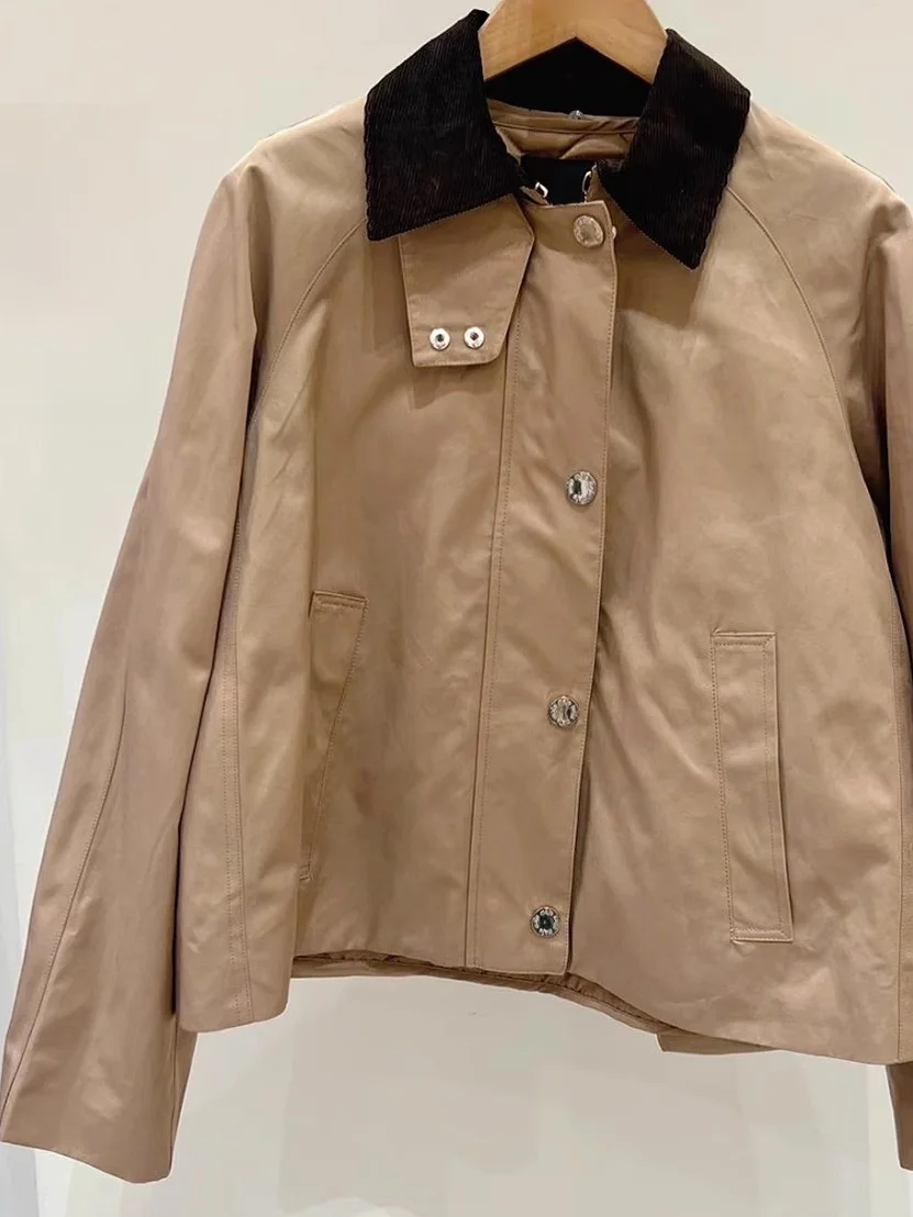Loose Fit Cotton Blend Khaki Windbreaker Coat HEIDD M Home 2025 Autumn Collection Long Sve ort Length Single Button Closure
Loose Fit Cotton Blend Khaki Windbreaker Coat HEIDD M Home 2025 Autumn Collection Long Sve ort Length Single Button Closure