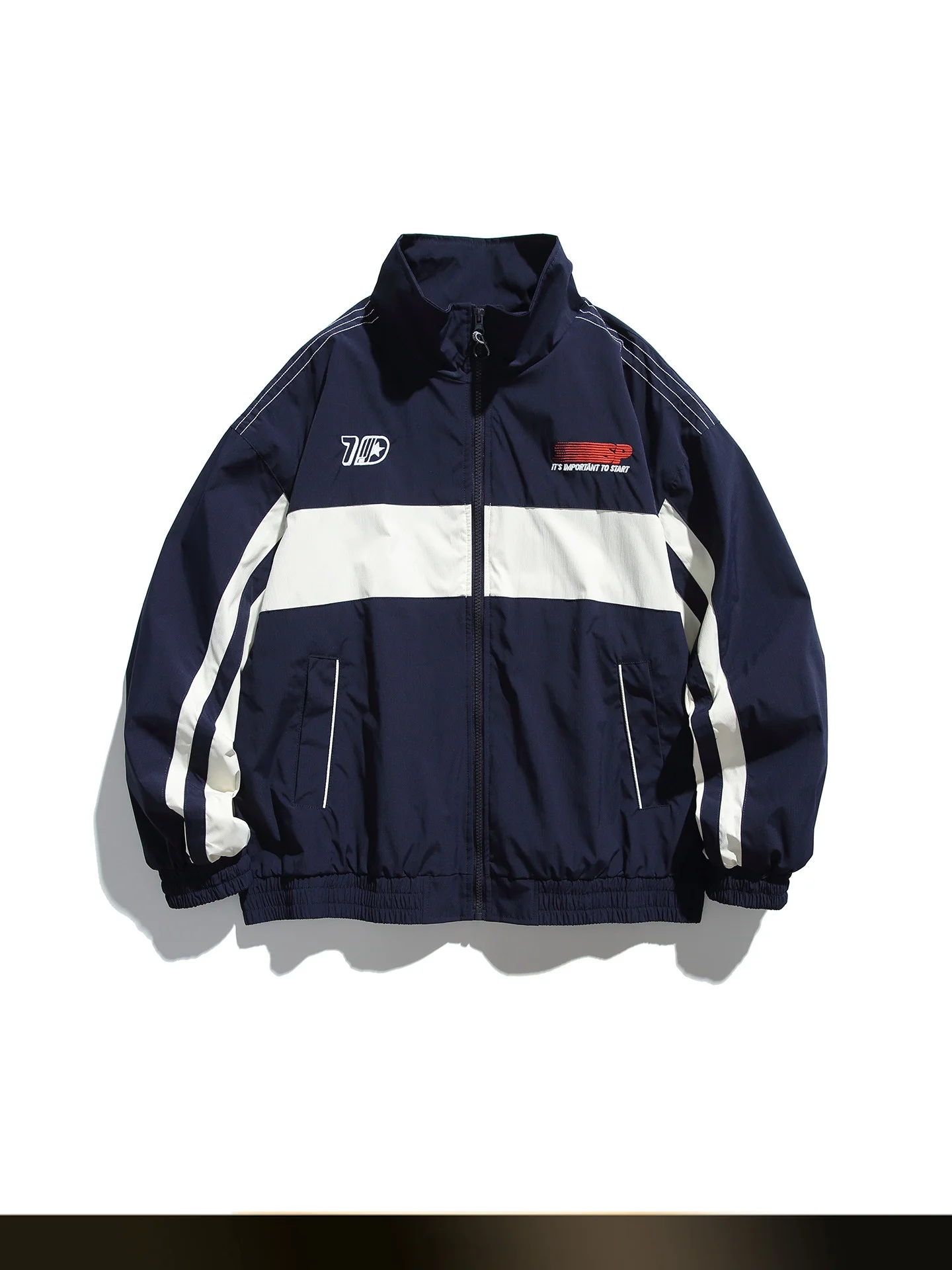 American Retro Color Blo Stand Collar Men's Jaet Outdoor Casual Spor Couples Sle Fall Season Polyester Zipper Coat
American Retro Color Blo Stand Collar Men's Jaet Outdoor Casual Spor Couples Sle Fall Season Polyester Zipper Coat