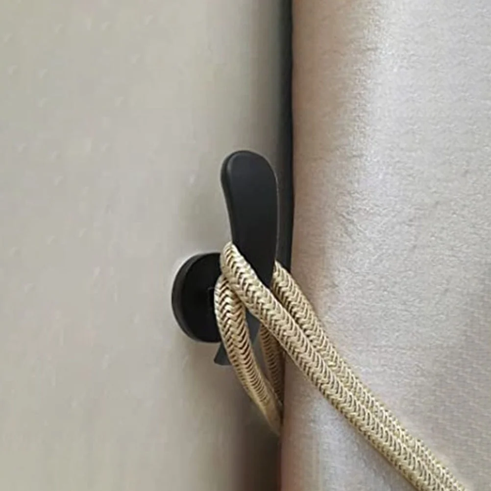 4 Pcs Drapes Curtain Black Hook Accessories Cloth Lanyard 65mm Aluminum Alloy Comma 4pcs Metal Hooks Wall-mounted Hanging
4 Pcs Drapes Curtain Black Hook Accessories Cloth Lanyard 65mm Aluminum Alloy Comma 4pcs Metal Hooks Wall-mounted Hanging