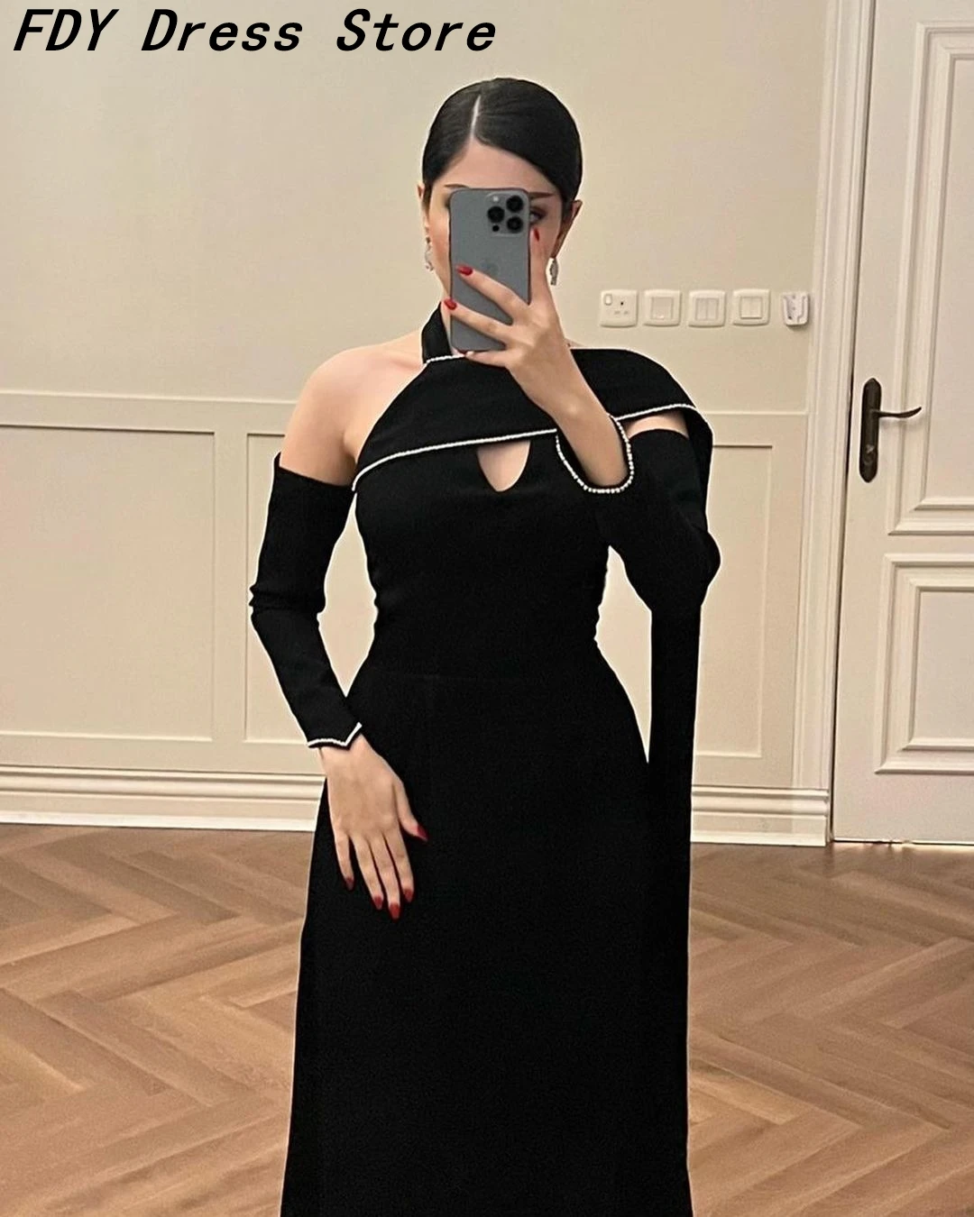 Vintage Black Evening Dresses with Gloves Halter Neck Beadings Floor Length Party Prom Dresses vestidos de novia
Vintage Black Evening Dresses with Gloves Halter Neck Beadings Floor Length Party Prom Dresses vestidos de novia