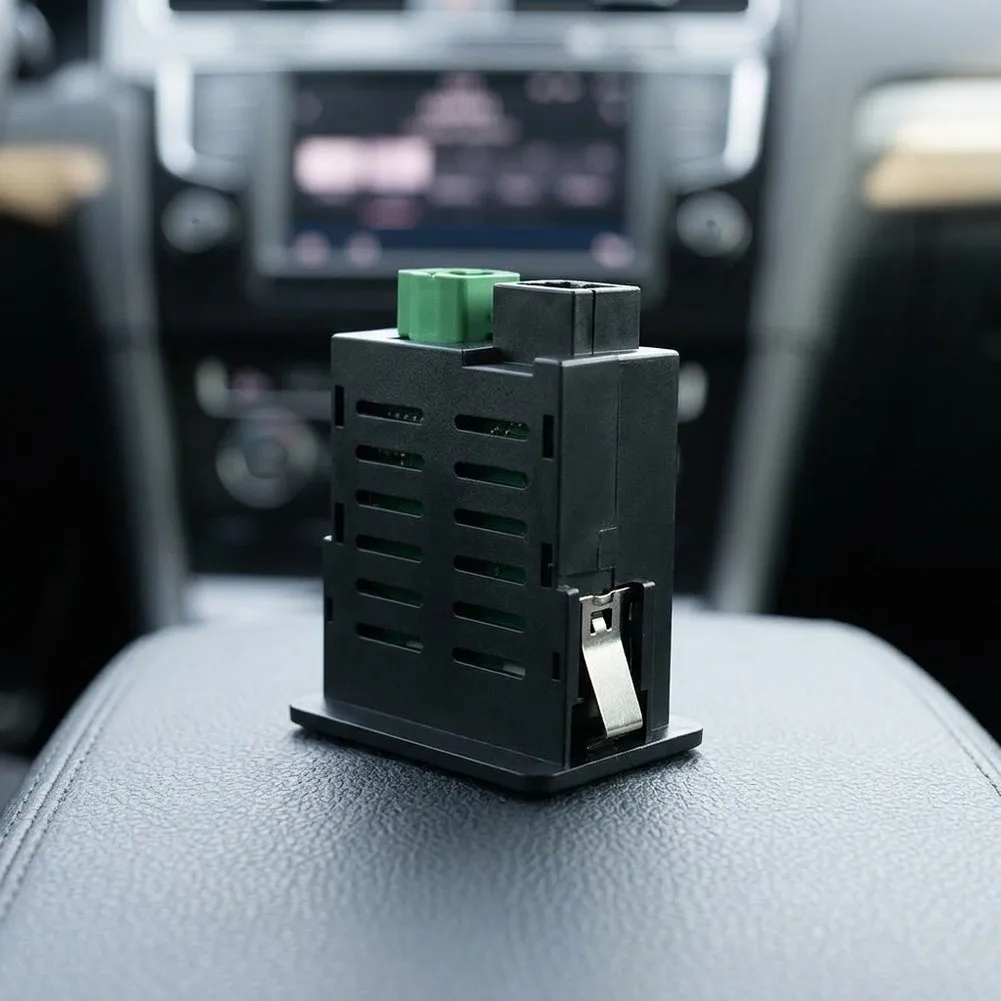 USB Switch Adapter 5G0035222E MDI AUX Control Cable For CarPlay For Media Interface For For Golf 7 MK7 For Passat B8 Car Interio
USB Switch Adapter 5G0035222E MDI AUX Control Cable For CarPlay For Media Interface For For Golf 7 MK7 For Passat B8 Car Interio