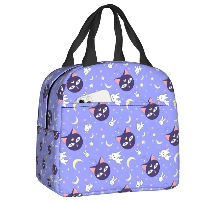 Изолированная сумка для обеда в стиле аниме «Сейлор Мун» с Усаги и Луной, многоразовая термосумка-холодильник, контейнер для еды для женщин и детей, сумка-тоут
Изолированная сумка для обеда в стиле аниме «Сейлор Мун» с Усаги и Луной, многоразовая термосумка-холодильник, контейнер для еды для женщин и детей, сумка-тоут