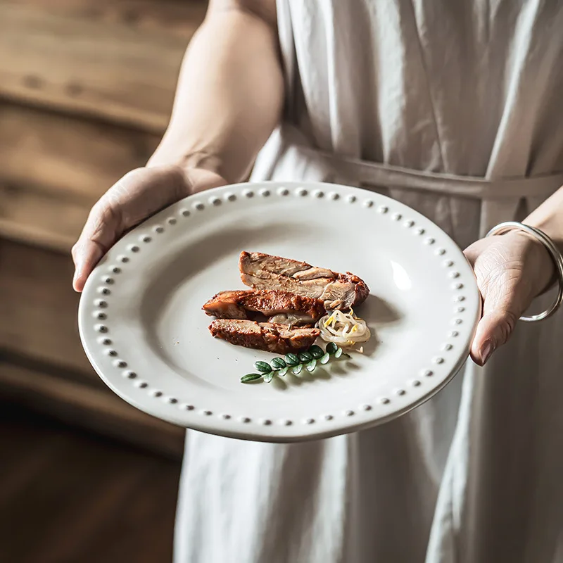 Роскошная керамическая тарелка с жемчужным тиснением для ресторана, десерта, завтрака, западной столовой, стильная и универсальная
Роскошная керамическая тарелка с жемчужным тиснением для ресторана, десерта, завтрака, западной столовой, стильная и универсальная