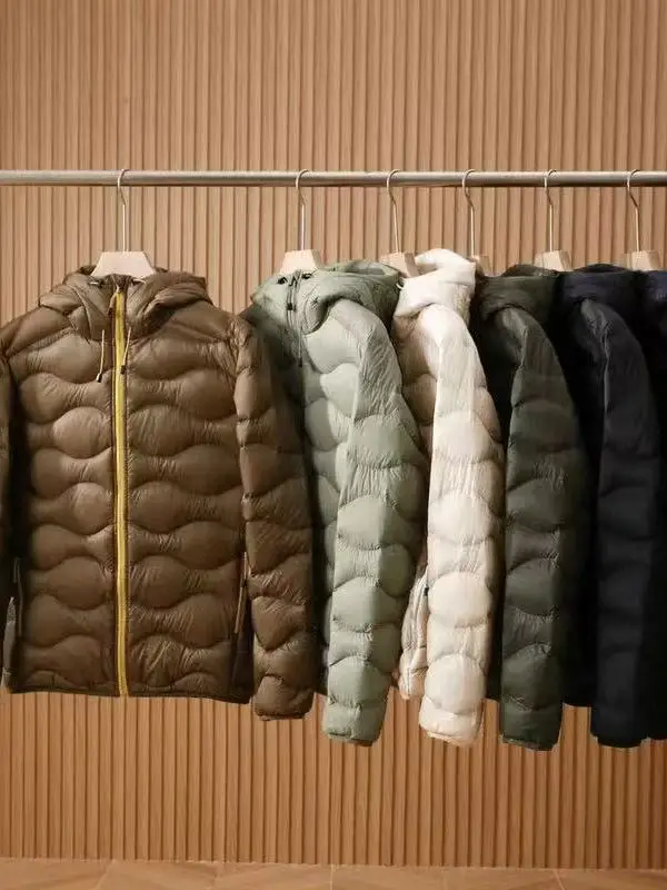 Outdoor Unisex Hooded Duck down Jacket Couples Style Water Resistant Warm Breathable Windproof Nylon Quilted Plaid Coat
Outdoor Unisex Hooded Duck down Jacket Couples Style Water Resistant Warm Breathable Windproof Nylon Quilted Plaid Coat