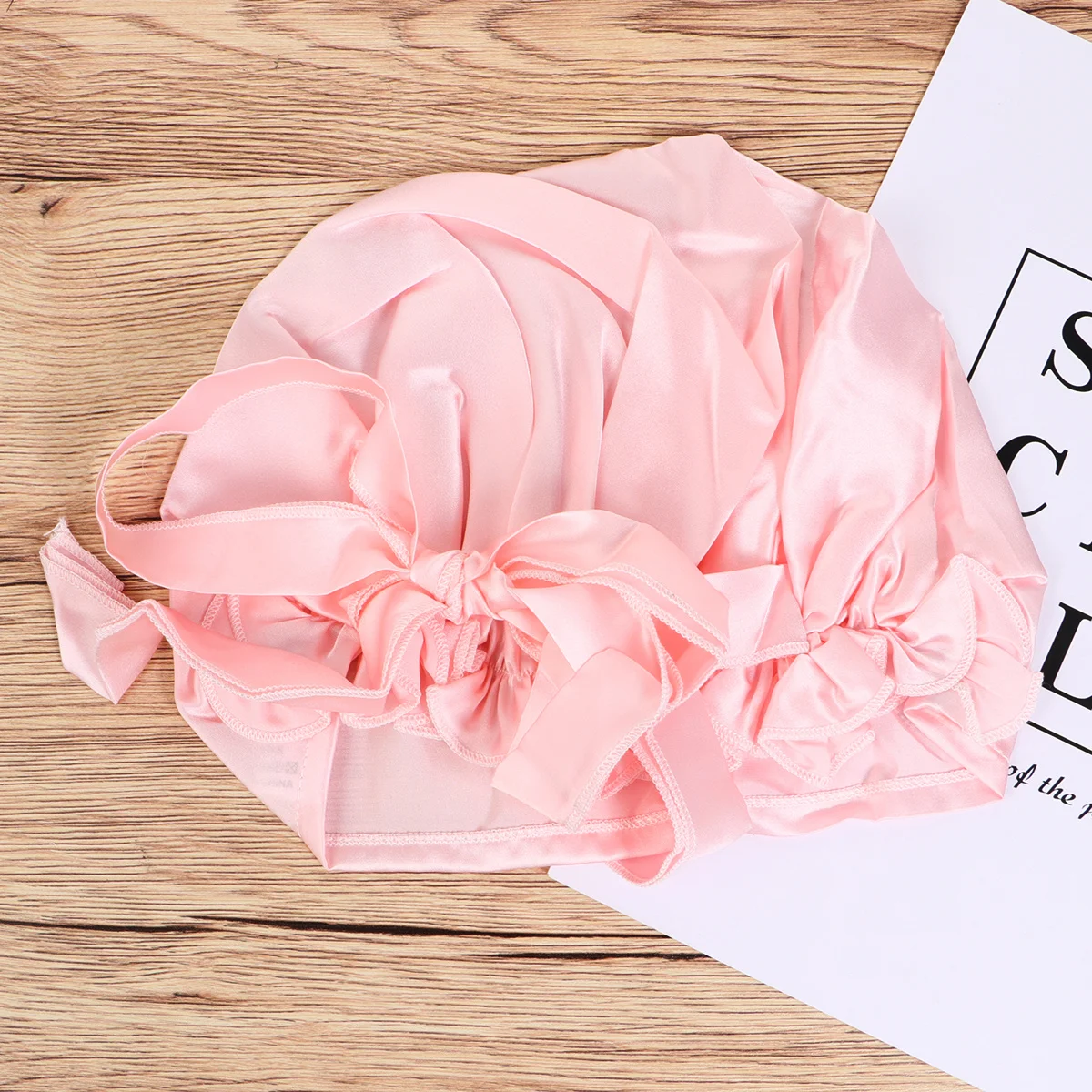 1 шт., мягкая шелковая женская шапка, предотвращает ломкость волос, сохраняет стиль, несъемная, удобная посадка на каждый день
1 шт., мягкая шелковая женская шапка, предотвращает ломкость волос, сохраняет стиль, несъемная, удобная посадка на каждый день