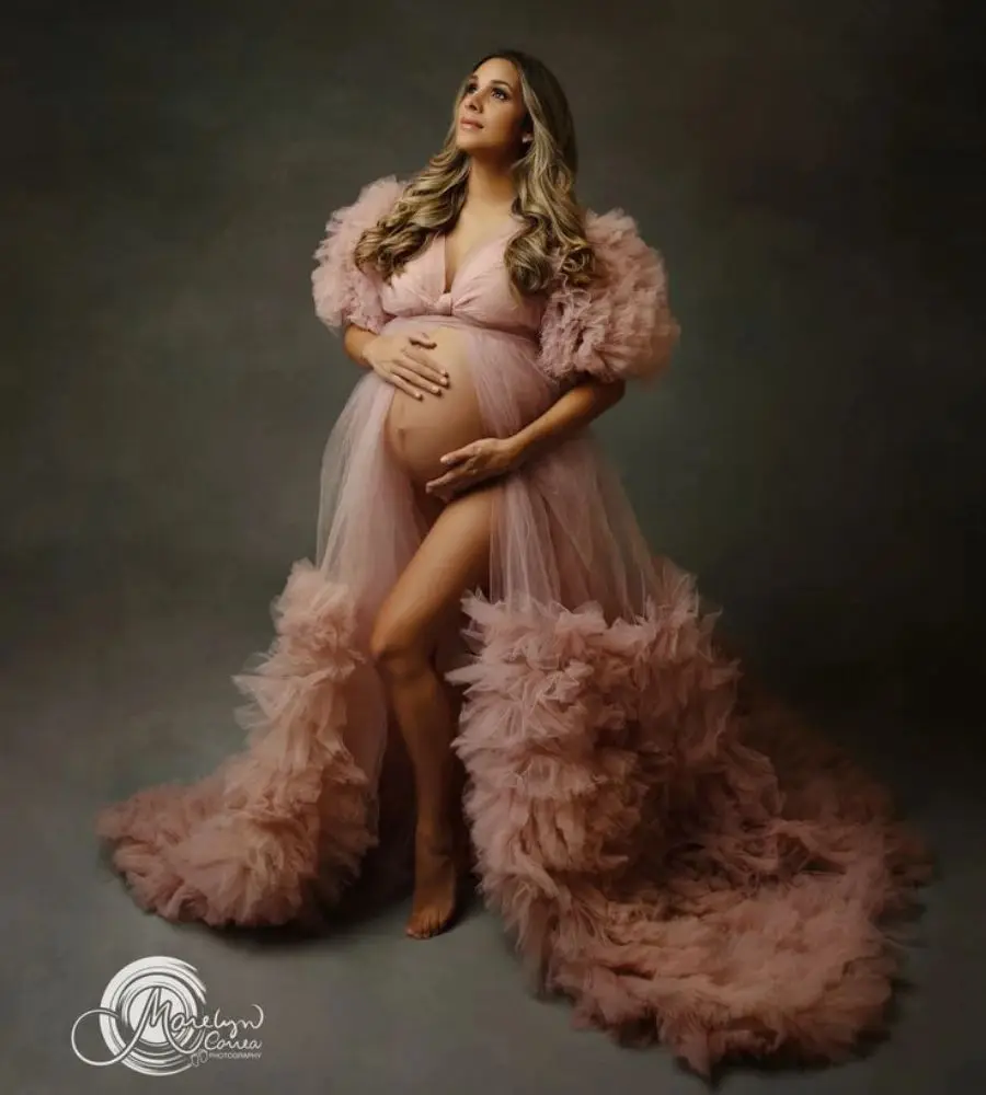 Pink A Line Maternity Robes for Pregnant Women Puffy Ruffles Photography Dresses Sexy Front Split Customized Baby Shower Gowns
Pink A Line Maternity Robes for Pregnant Women Puffy Ruffles Photography Dresses Sexy Front Split Customized Baby Shower Gowns