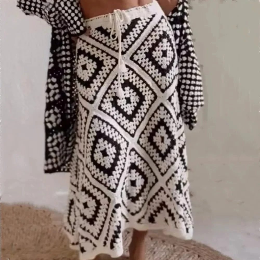 2025 White With Black Plaid Hand made Hollow Out Hole Crochet Long Skirt Bow Lacing Up Bandage Waist Swing Irregular Skater
2025 White With Black Plaid Hand made Hollow Out Hole Crochet Long Skirt Bow Lacing Up Bandage Waist Swing Irregular Skater