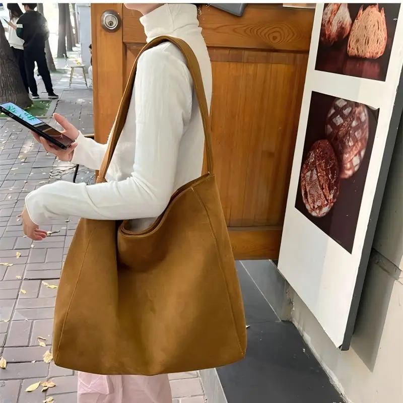 CGCBAG Fashion Designer Luxury Tote Bag Women Casual Lage Capacity Crossbody Bag Quality PU Leather Female Shoulder Bag Handbags
CGCBAG Fashion Designer Luxury Tote Bag Women Casual Lage Capacity Crossbody Bag Quality PU Leather Female Shoulder Bag Handbags