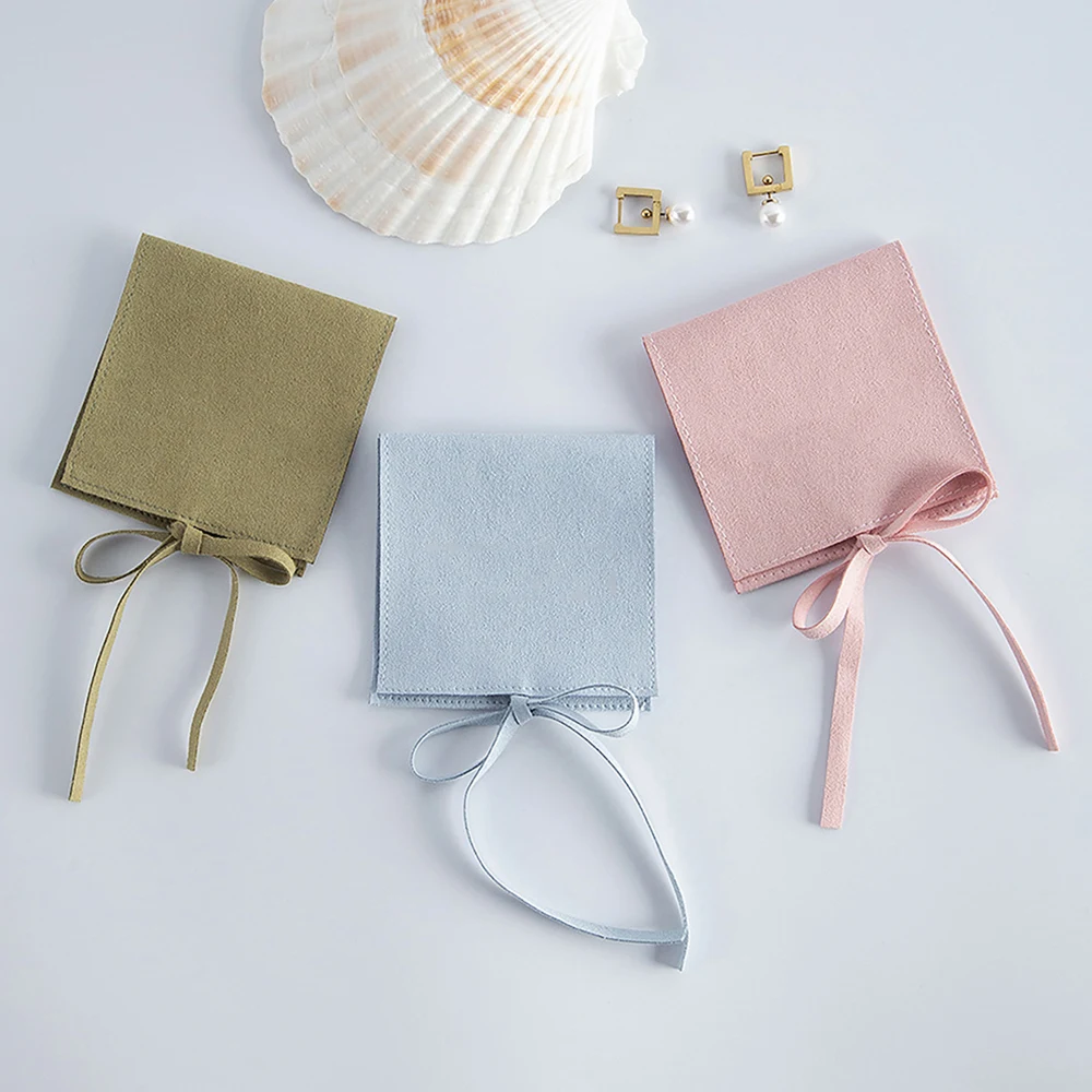 Portable Small Velvet Pouches Jewelry Packaging Pouches For Wedding Ring Earrings Necklace Christmas Presents Gift Bag
Portable Small Velvet Pouches Jewelry Packaging Pouches For Wedding Ring Earrings Necklace Christmas Presents Gift Bag