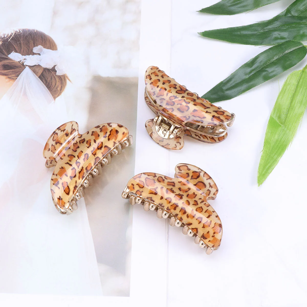 7cm Leopard Print Hair Clip Stylish Barrette Elegant Girls Hairpin Fashionable Party Accessory Versatile Hairdressing Tool
7cm Leopard Print Hair Clip Stylish Barrette Elegant Girls Hairpin Fashionable Party Accessory Versatile Hairdressing Tool