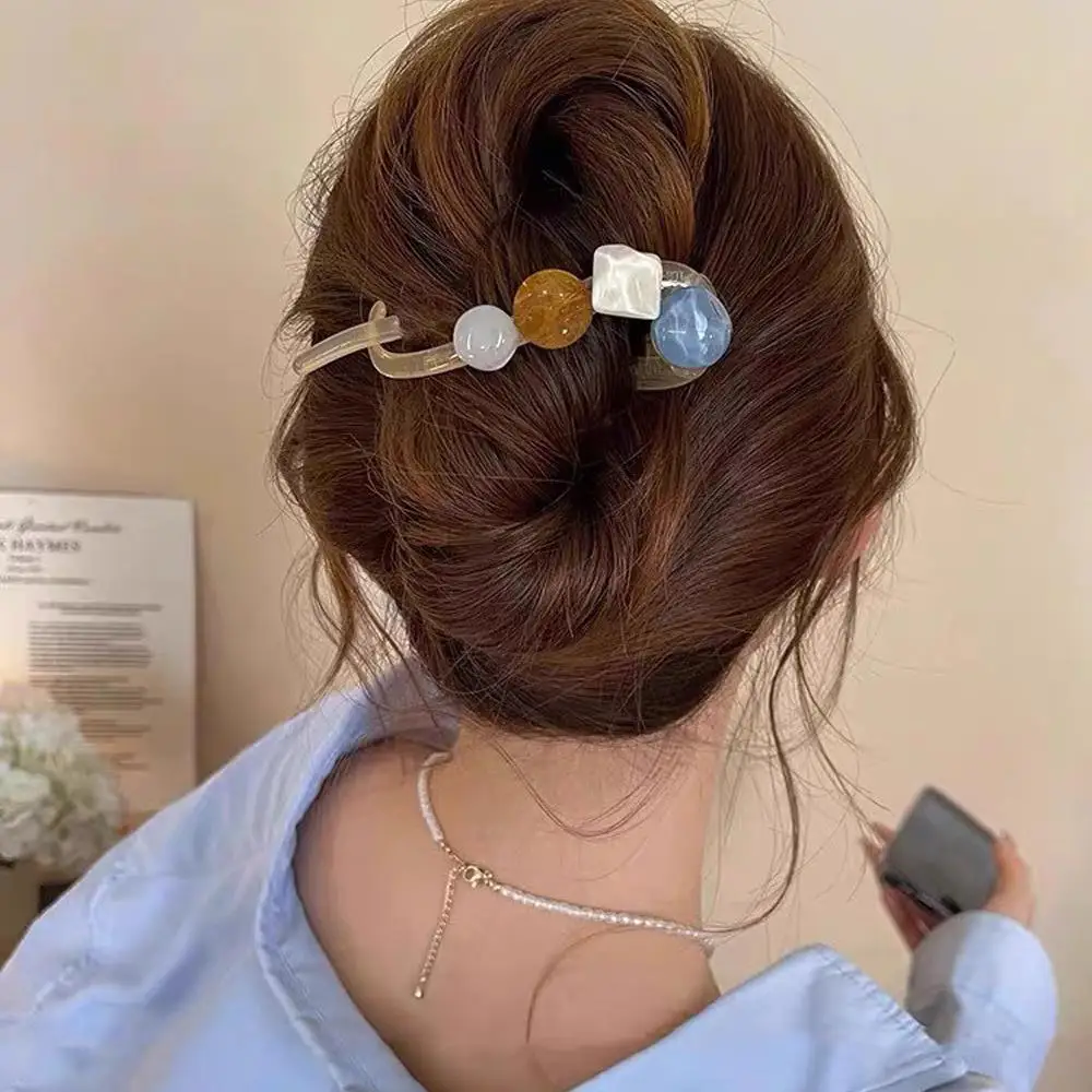 Elegant Hairpin Bead Twisted Clip Barrettes Hairgrips Headwear Women Hair Accessorie Styling Tools Hair Clips Korea Head Wear
Elegant Hairpin Bead Twisted Clip Barrettes Hairgrips Headwear Women Hair Accessorie Styling Tools Hair Clips Korea Head Wear