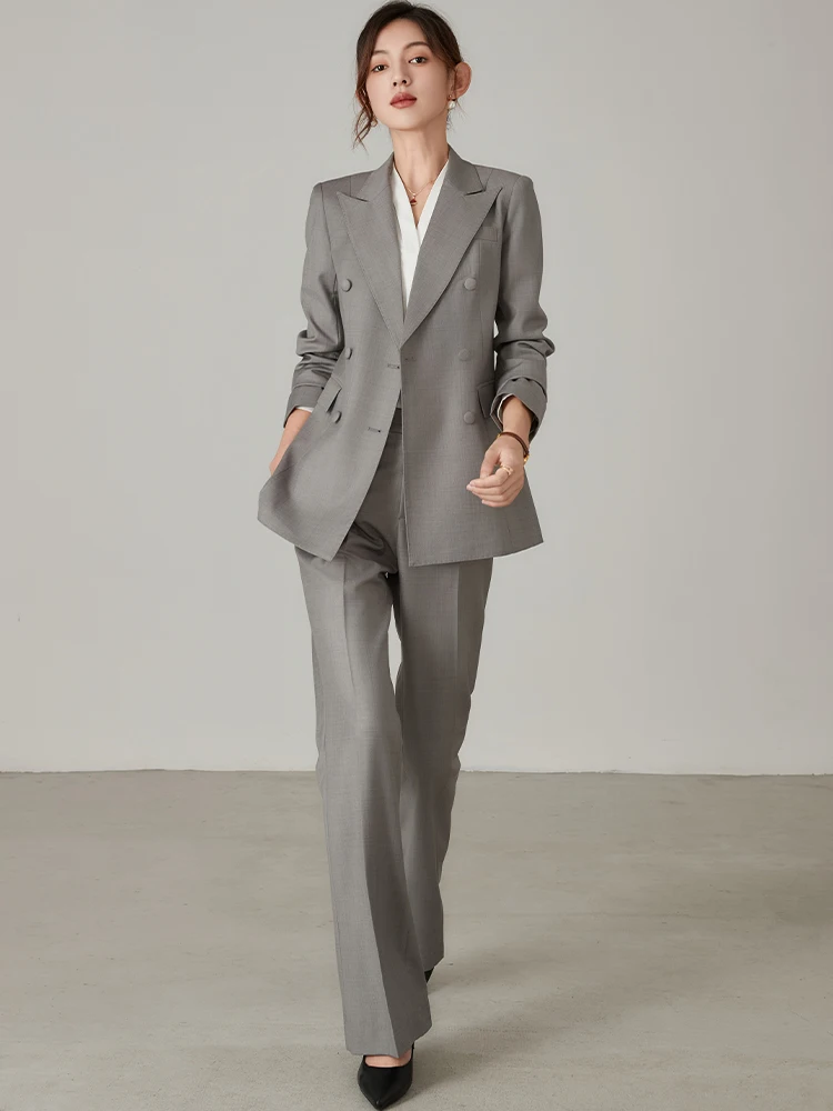 Женский деловой костюм-двойка: элегантный офисный комплект с утягивающим эффектом, пиджак и расклешенные брюки, профессиональный стиль
Женский деловой костюм-двойка: элегантный офисный комплект с утягивающим эффектом, пиджак и расклешенные брюки, профессиональный стиль