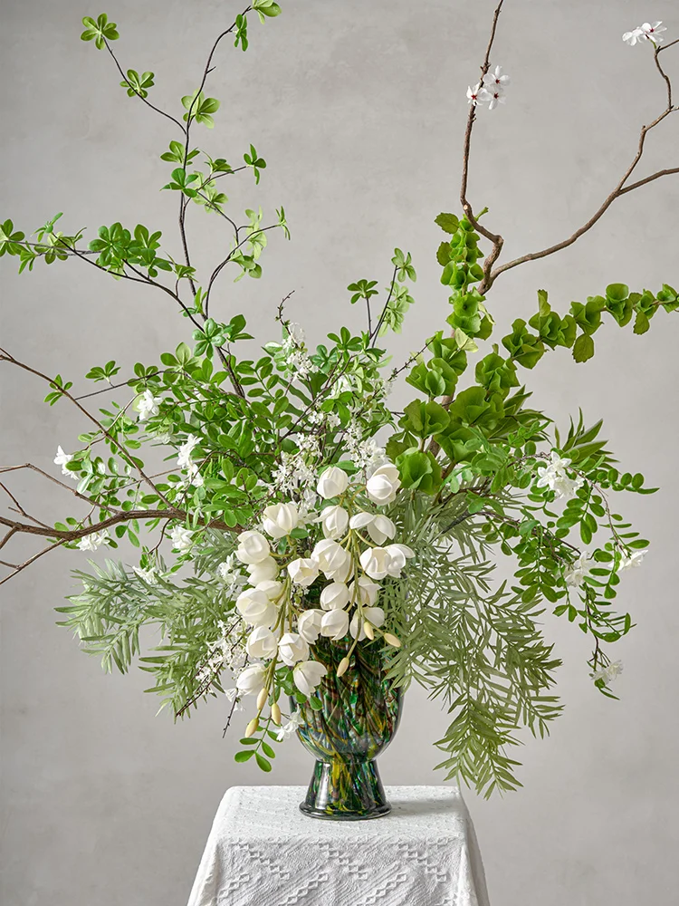 Современная художественная стеклянная ваза для цветов, декоративный элемент для гостиной, креативная цветочная композиция, букет искусственных цветов, украшение для дома
Современная художественная стеклянная ваза для цветов, декоративный элемент для гостиной, креативная цветочная композиция, букет искусственных цветов, украшение для дома