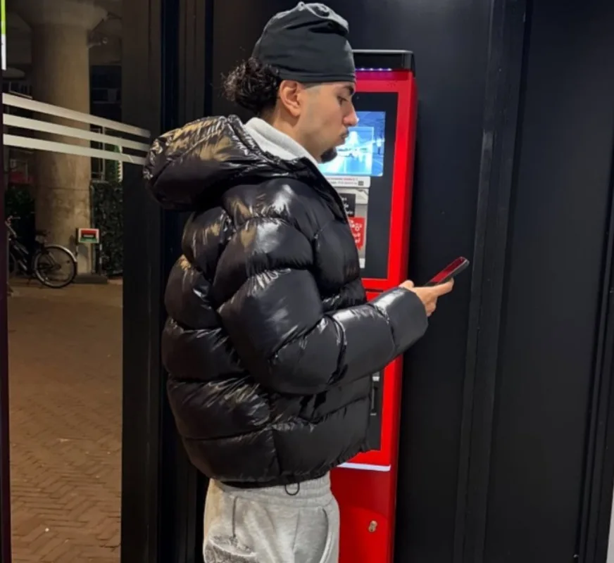 Autumn and Winter Warm Waterproof Zipper Jacket Men Harajuku Gray Camouflage Hooded Coat High Street Casual Streetwear Parkas
Autumn and Winter Warm Waterproof Zipper Jacket Men Harajuku Gray Camouflage Hooded Coat High Street Casual Streetwear Parkas