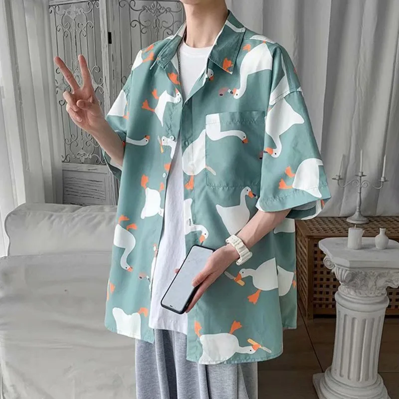 Summer Cartoon Duck Printed Shirt Men Unisex Shirts Vacation Matching Blouses Lapel Shirt Teenager Boys Daily Streetwear
Summer Cartoon Duck Printed Shirt Men Unisex Shirts Vacation Matching Blouses Lapel Shirt Teenager Boys Daily Streetwear
