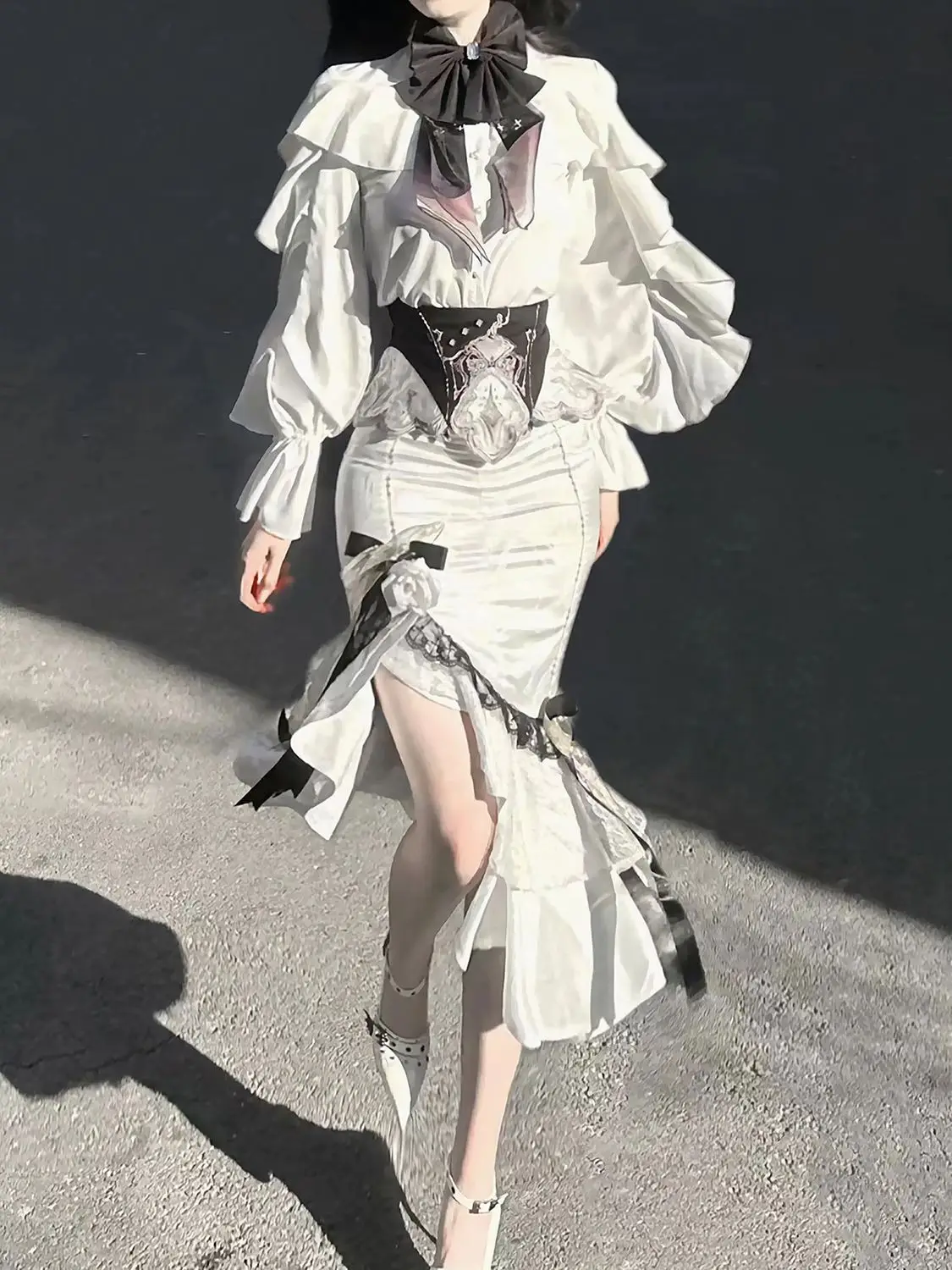 Niche Designer Women Female Lolita Top Skirt Fishtail Skirt Sweet Formal Dress Suit
Niche Designer Women Female Lolita Top Skirt Fishtail Skirt Sweet Formal Dress Suit