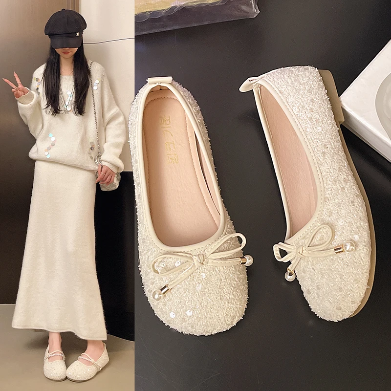 2026 New Chinese-style Mary Jane shoes, French-style exquisite shallow shoes for women, gentle and elegant, perfect with dresses
2026 New Chinese-style Mary Jane shoes, French-style exquisite shallow shoes for women, gentle and elegant, perfect with dresses
