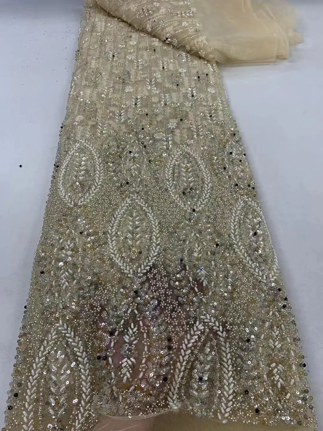 Fashion French Embroidery Beaded Lace Fabric 2024 High Quality Lace African Nigerian With Sequins Lace Fabric For Wedding Dress
Fashion French Embroidery Beaded Lace Fabric 2024 High Quality Lace African Nigerian With Sequins Lace Fabric For Wedding Dress