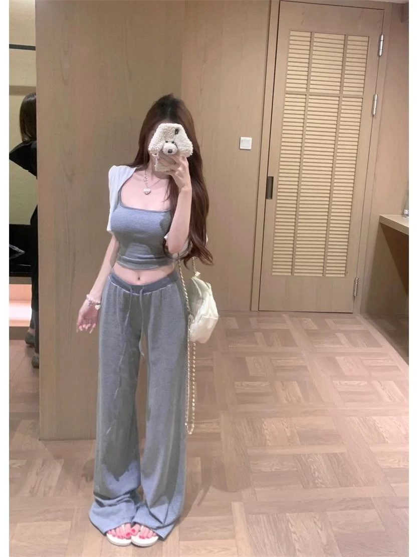 Summer Casual Striped Set Women's High Waist Wide Leg Pants Two Piece Suit Breathable Short Sleeve Crop Top And Skirt
Summer Casual Striped Set Women's High Waist Wide Leg Pants Two Piece Suit Breathable Short Sleeve Crop Top And Skirt
