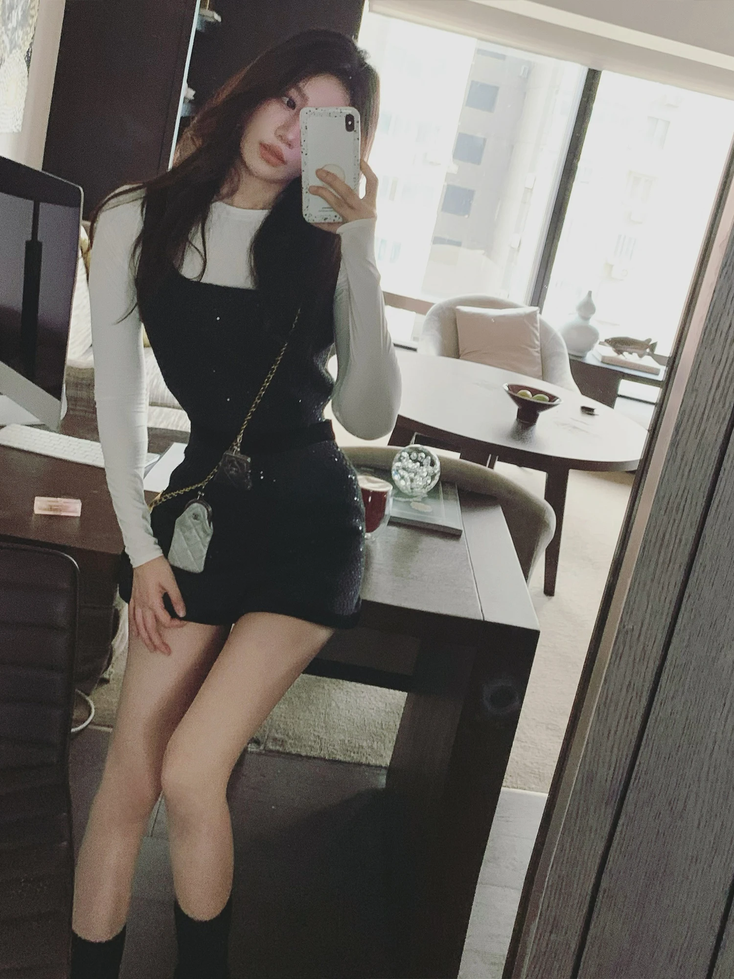 Amor Drunake Velvet Faion Set ort Sve Top orts Combo for Young Women 25-35 Years Old Winter 2023 Collection
Amor Drunake Velvet Faion Set ort Sve Top orts Combo for Young Women 25-35 Years Old Winter 2023 Collection