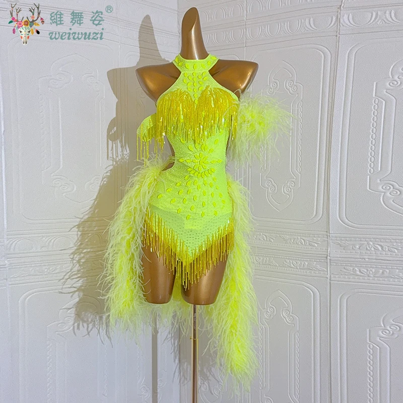 Платье для латинских танцев для взрослых и детей, элитное флуоресцентное желтое пышное платье по индивидуальному заказу, одежда для выступлений с камнями для танго, самбы, AB
Платье для латинских танцев для взрослых и детей, элитное флуоресцентное желтое пышное платье по индивидуальному заказу, одежда для выступлений с камнями для танго, самбы, AB