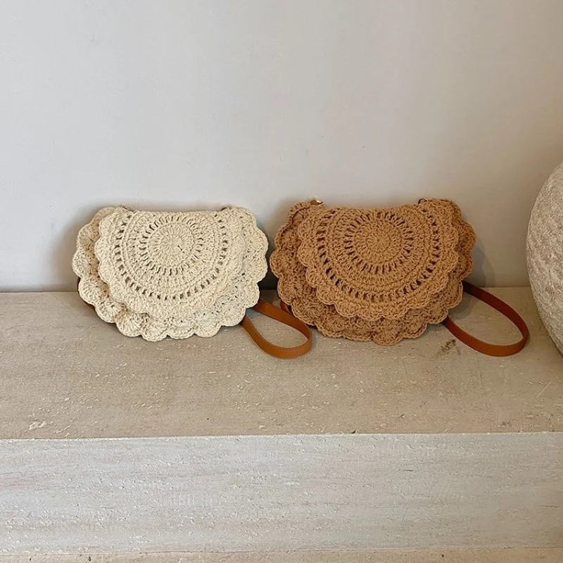 Элегантная сумка через плечо со съемной цепочкой, женские кожаные сумки, классический дизайн люксового бренда
Элегантная сумка через плечо со съемной цепочкой, женские кожаные сумки, классический дизайн люксового бренда