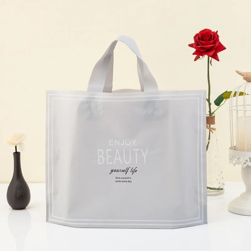 50pcs/lot Thick Large Plastic Bags 35x25cm Grey fine matte bag Shopping Jewelry Packaging Bags Plastic Gift Bag With Handle
50pcs/lot Thick Large Plastic Bags 35x25cm Grey fine matte bag Shopping Jewelry Packaging Bags Plastic Gift Bag With Handle
