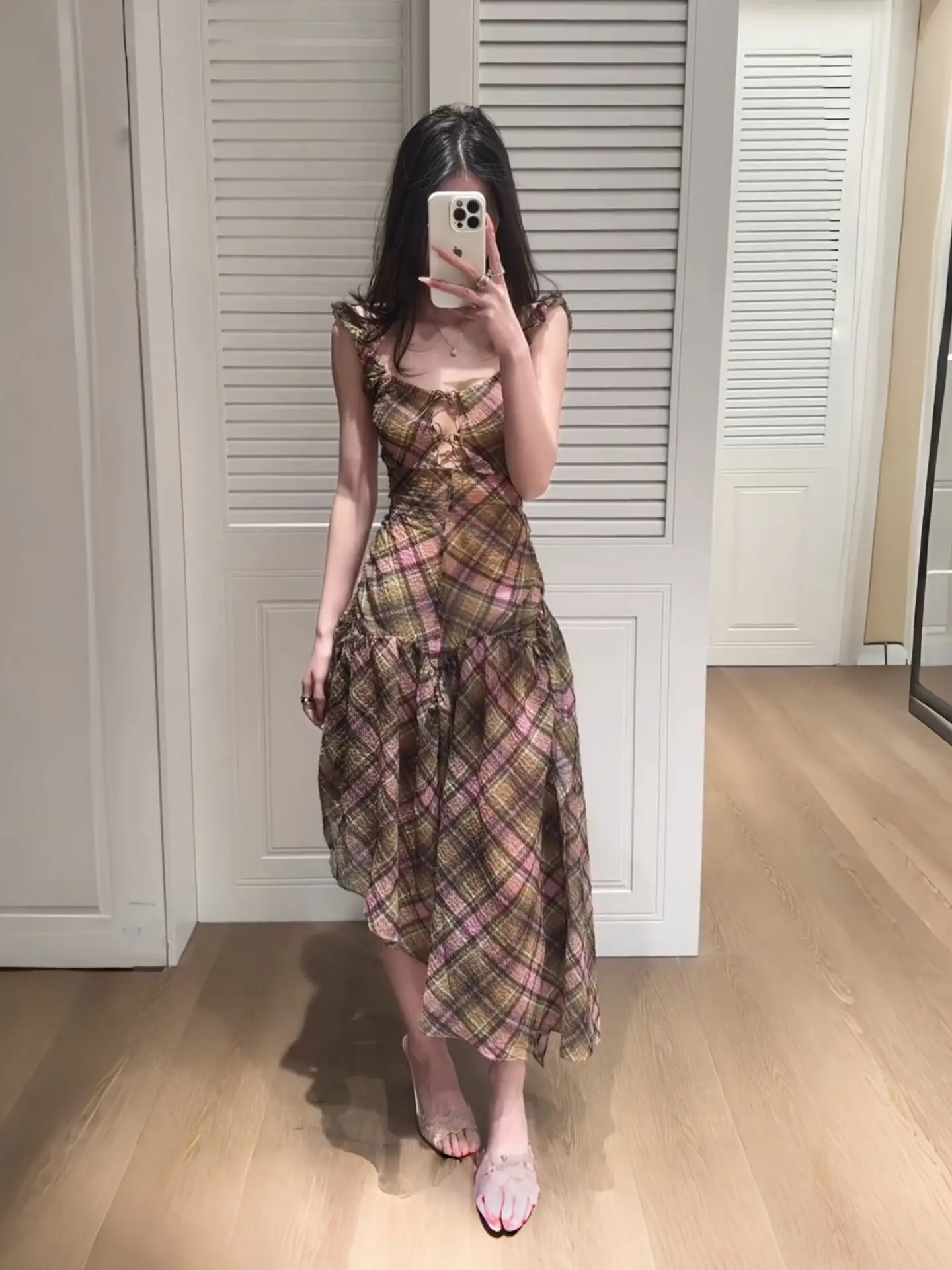 Stunning Summer Beach Vacation Polka Dot Backless Strap Dress Women's Slim Fit Long Dress Midi Skirt Pure Desire Style
Stunning Summer Beach Vacation Polka Dot Backless Strap Dress Women's Slim Fit Long Dress Midi Skirt Pure Desire Style