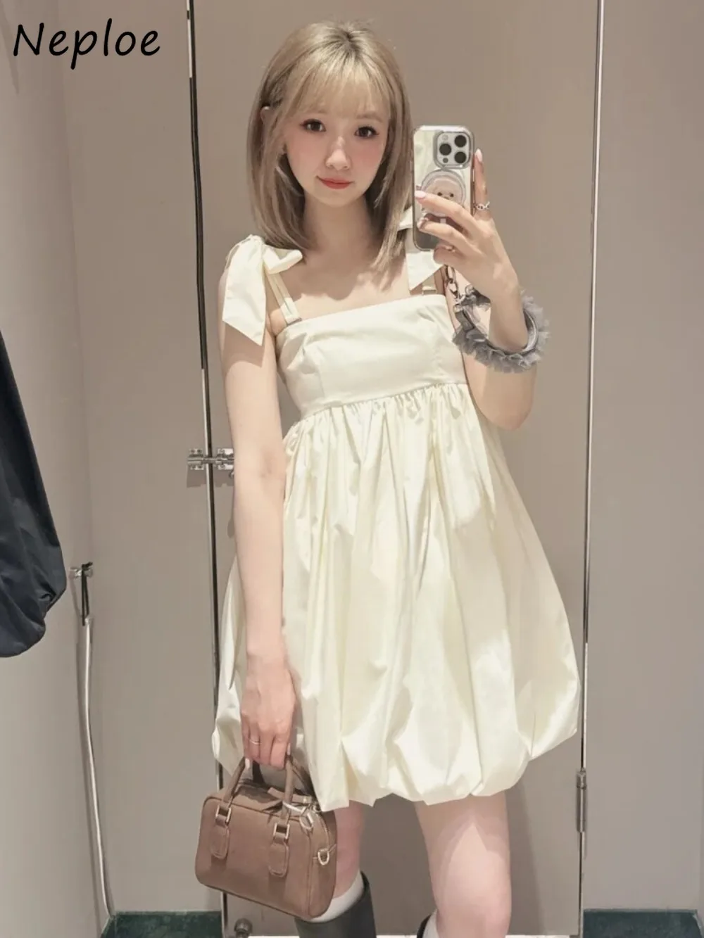 Neploe Solid Sling Fairy Elegant Robe French Bow Strapless Bud Ruched Patchwork Mujer Japan Slim Waist Sweet Minority Dress
Neploe Solid Sling Fairy Elegant Robe French Bow Strapless Bud Ruched Patchwork Mujer Japan Slim Waist Sweet Minority Dress