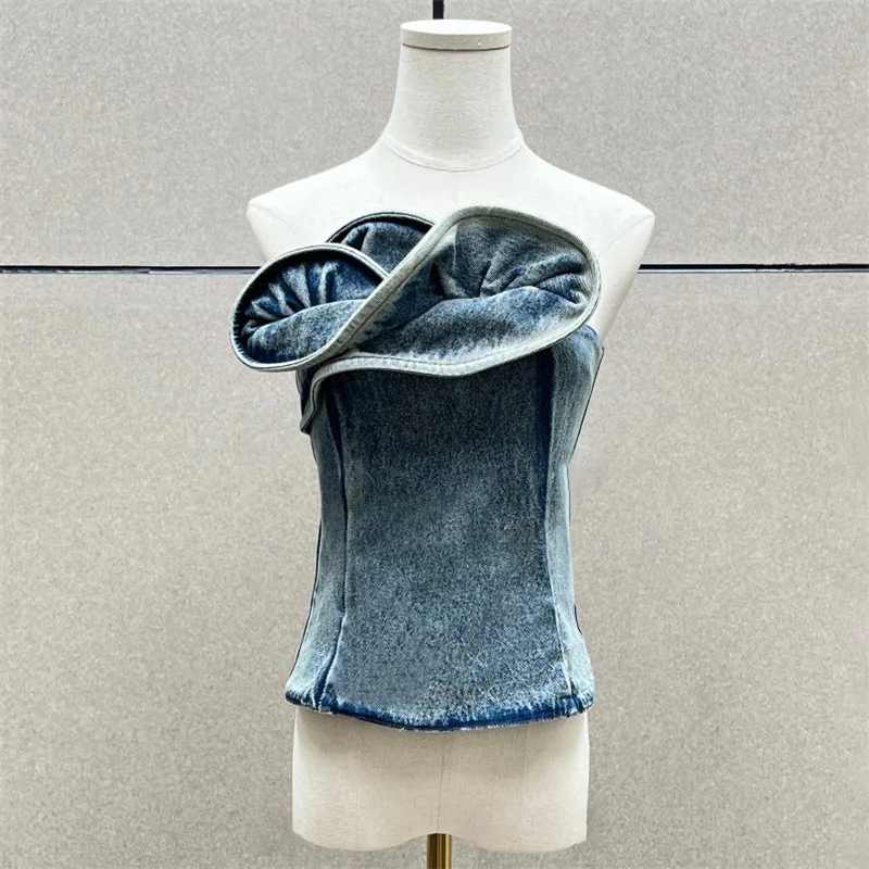 Women's vest New three-dimensional flower decorated sleeveless top for summer 2026 Retro pure cotton tanks top women's corset
Women's vest New three-dimensional flower decorated sleeveless top for summer 2026 Retro pure cotton tanks top women's corset