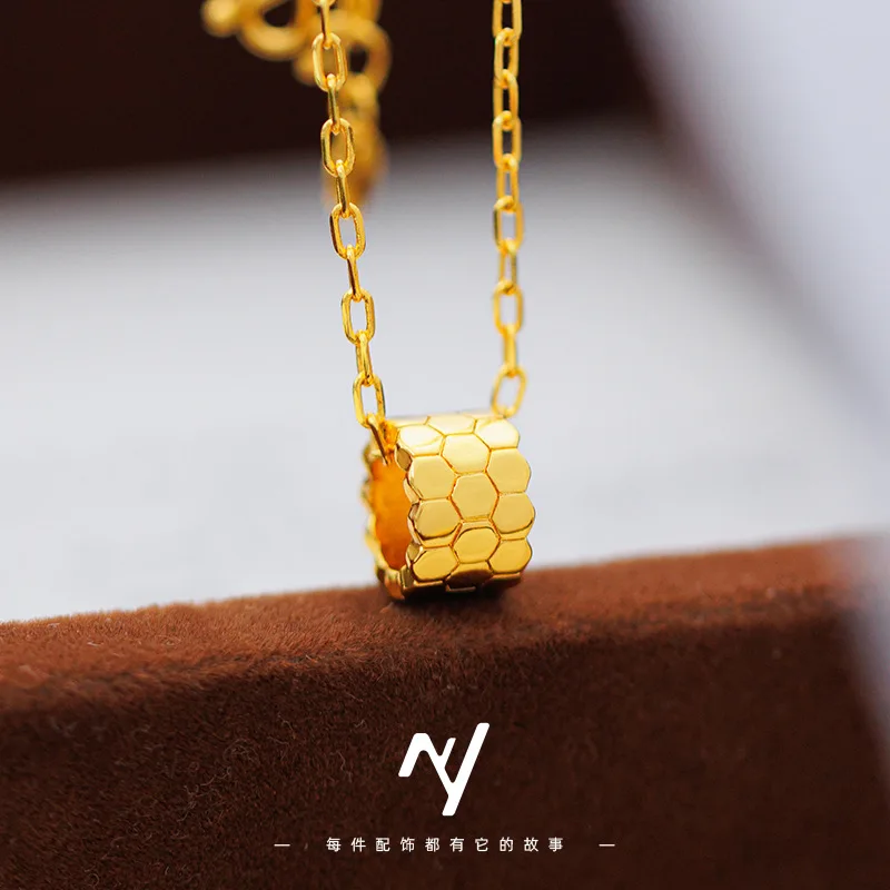 Luxury 24K 9999 Pure Gold real gold Advanced Sense Niche Honeycomb Micro-inlaid Small Waist Necklace Women's Clavicle Chain
Luxury 24K 9999 Pure Gold real gold Advanced Sense Niche Honeycomb Micro-inlaid Small Waist Necklace Women's Clavicle Chain