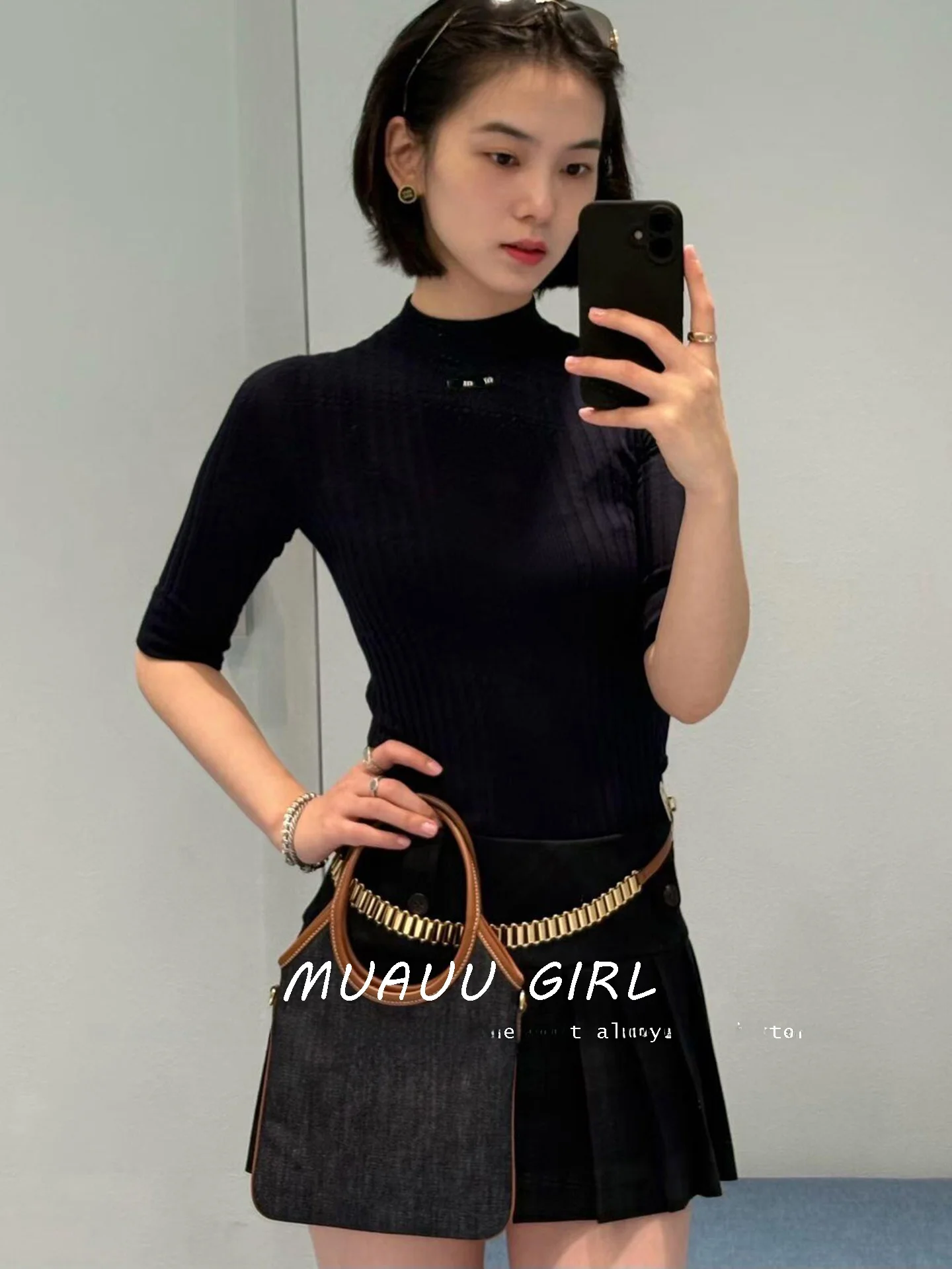 Женская элегантная летняя модная дышащая комфортная базовая рубашка MUAUU GIRL из ультрамягкой шерсти с 5-рукавным рукавом и приталенным кроем
Женская элегантная летняя модная дышащая комфортная базовая рубашка MUAUU GIRL из ультрамягкой шерсти с 5-рукавным рукавом и приталенным кроем