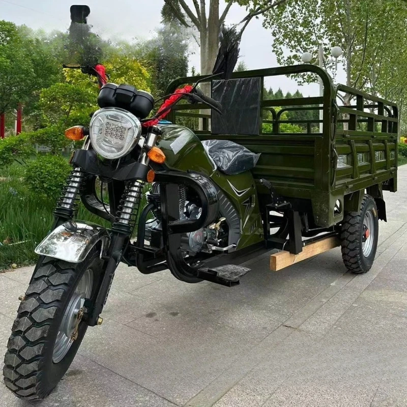 Three-wheeled dump motorcycle Agricultural freight water-cooled three-wheeled motorcycle
Three-wheeled dump motorcycle Agricultural freight water-cooled three-wheeled motorcycle
