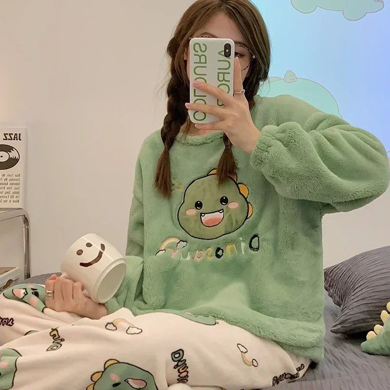 Winter New Flannel Sleepwear Thickening Round Neck Long Sleeve Women's 2 Pieces Set Cute Dinosaur Printing Home Suit for Women
Winter New Flannel Sleepwear Thickening Round Neck Long Sleeve Women's 2 Pieces Set Cute Dinosaur Printing Home Suit for Women