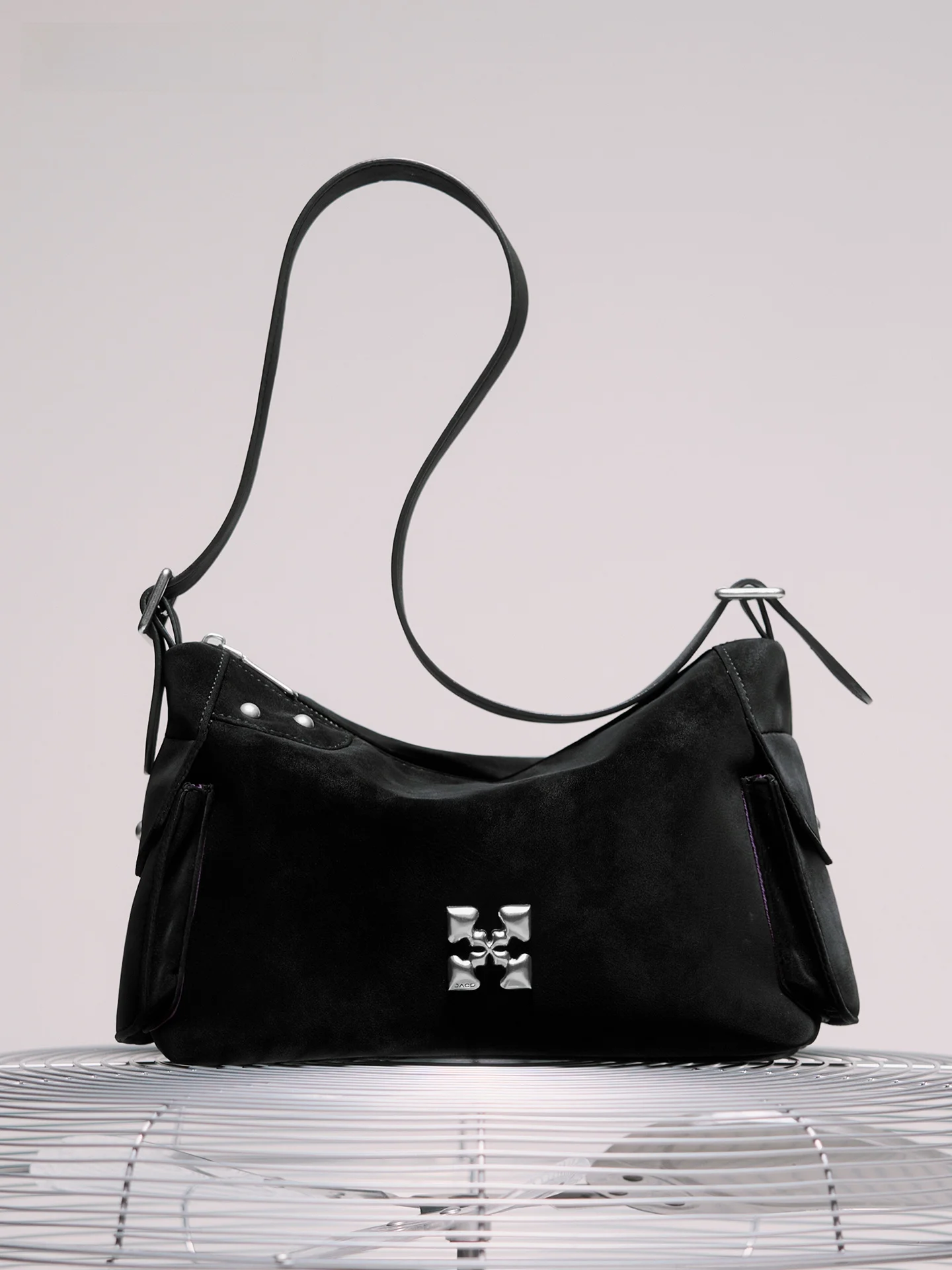 JACD Functional Series Barn Style Women's Summer Camera Bag Single Shoulder Crossbody Bag Soft Leather Zipper Closure Handbag
JACD Functional Series Barn Style Women's Summer Camera Bag Single Shoulder Crossbody Bag Soft Leather Zipper Closure Handbag
