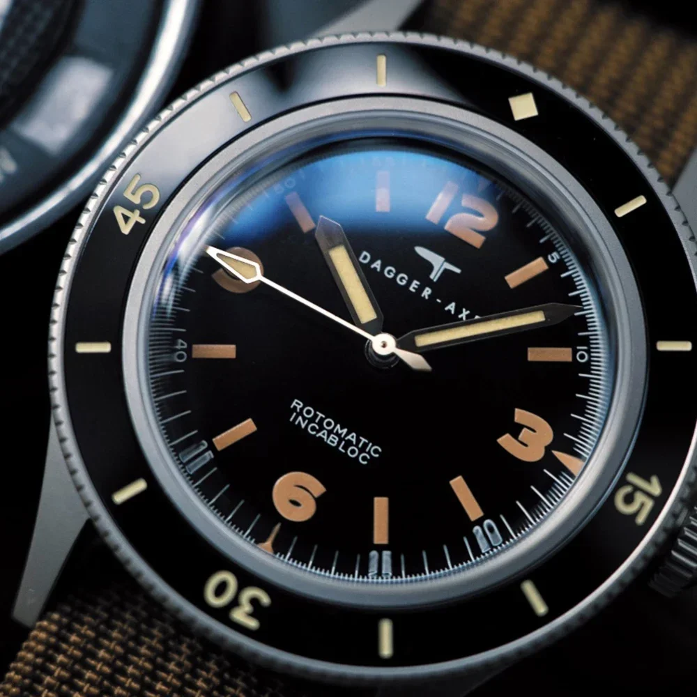 DAGGER-AXE 50-Fathoms Watch Men 40MM Vintage Movement Automatic K9 Mineral Crystal TR900 C3 Luminous Barracuda 200M Waterproof
DAGGER-AXE 50-Fathoms Watch Men 40MM Vintage Movement Automatic K9 Mineral Crystal TR900 C3 Luminous Barracuda 200M Waterproof