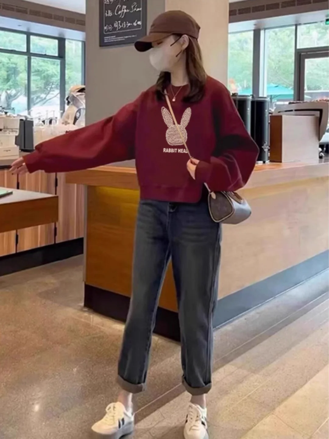 Fall 2026 Women's Short Fleece-lined High-waisted Round-neck Sweatshirt Wine Red Lucky Year Top Korean Style Long Sleeve Print
Fall 2026 Women's Short Fleece-lined High-waisted Round-neck Sweatshirt Wine Red Lucky Year Top Korean Style Long Sleeve Print