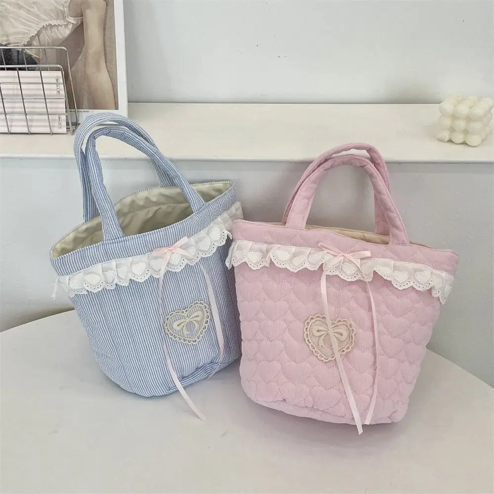 Lovely Sweet Bowknot Handbag Korean Style Fresh Color Bucket Bag Soft Large Capacity Fresh Lace Lunch Bag Travel
Lovely Sweet Bowknot Handbag Korean Style Fresh Color Bucket Bag Soft Large Capacity Fresh Lace Lunch Bag Travel