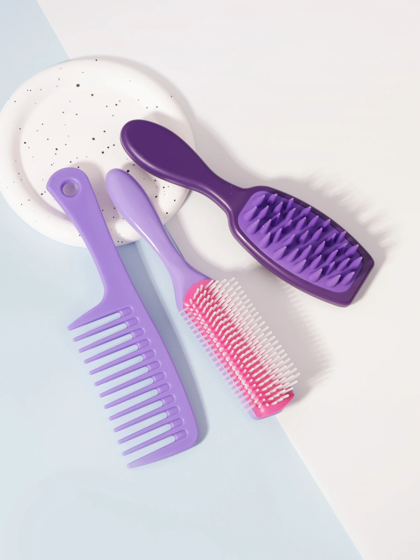 3PCS hair brush set, handle shampoo brush, wide toothed comb, nine row comb for classification, separation, shaping, and drying
3PCS hair brush set, handle shampoo brush, wide toothed comb, nine row comb for classification, separation, shaping, and drying