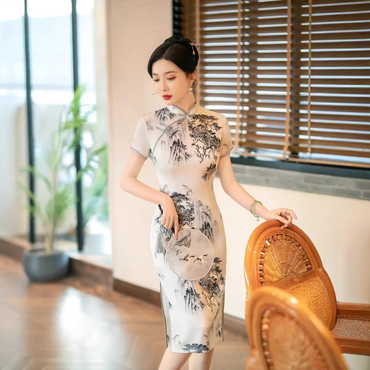 Traditional Chinese Clothing Cheongsams Chinese Qipao Ethnic Style Fashion Clothes Vintage Dress for Women Clothing Streetwear
Traditional Chinese Clothing Cheongsams Chinese Qipao Ethnic Style Fashion Clothes Vintage Dress for Women Clothing Streetwear