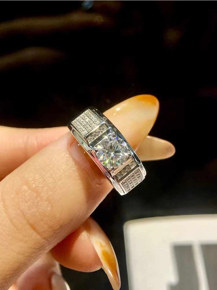 GRA 1CT Luxury Real Moissanite Diamond Wedding Rings For Men Gift Real 925 Sterling Silver Best Quality Fine Jewelry
GRA 1CT Luxury Real Moissanite Diamond Wedding Rings For Men Gift Real 925 Sterling Silver Best Quality Fine Jewelry