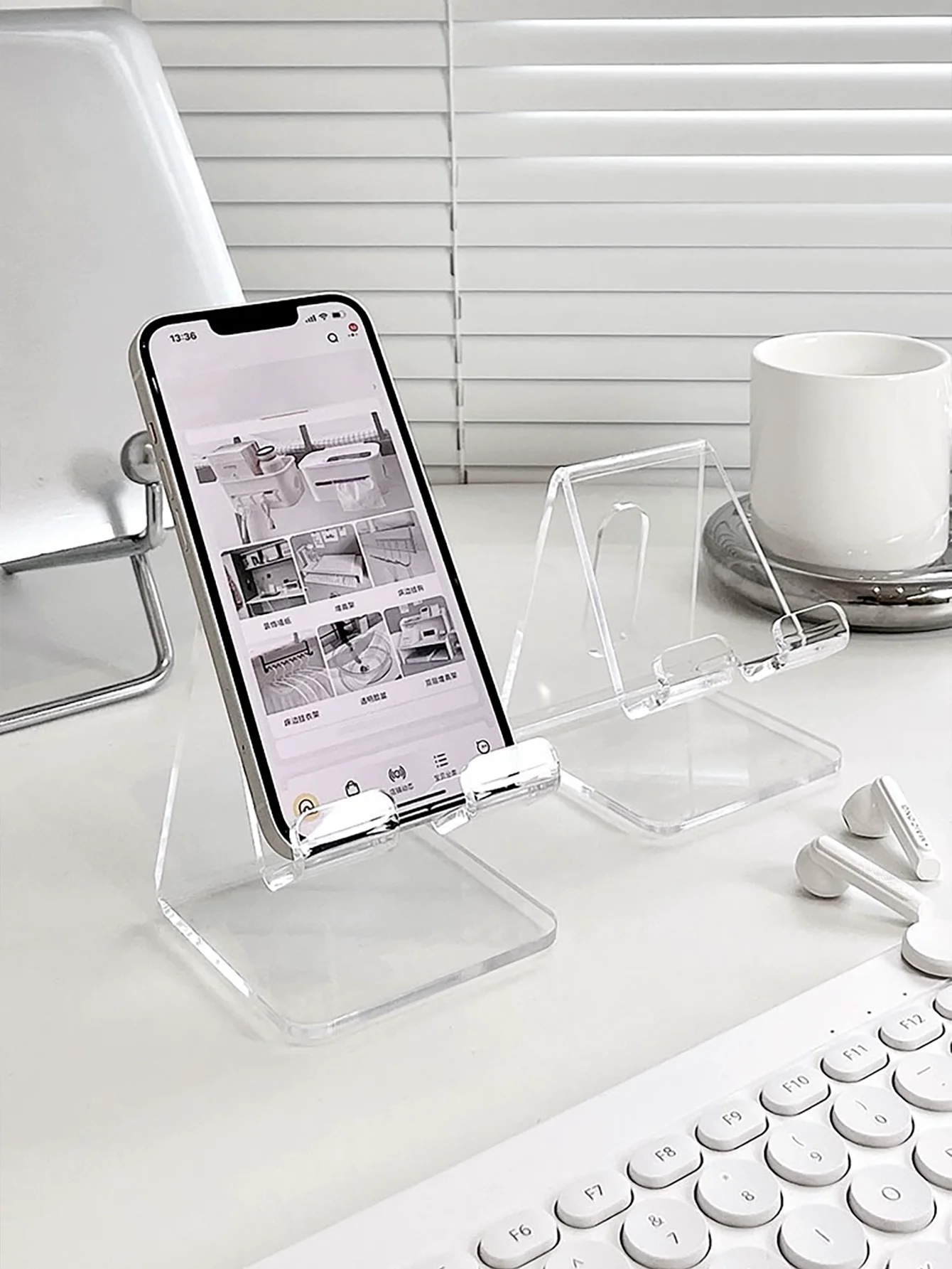 2 Acrylic Desktop Phone Stands, Creative Decorative Ornaments, Great for Watching Shows, Convenient for Charging, Non-Slip Design, Suitable for Multiple Scenarios
2 Acrylic Desktop Phone Stands, Creative Decorative Ornaments, Great for Watching Shows, Convenient for Charging, Non-Slip Design, Suitable for Multiple Scenarios
